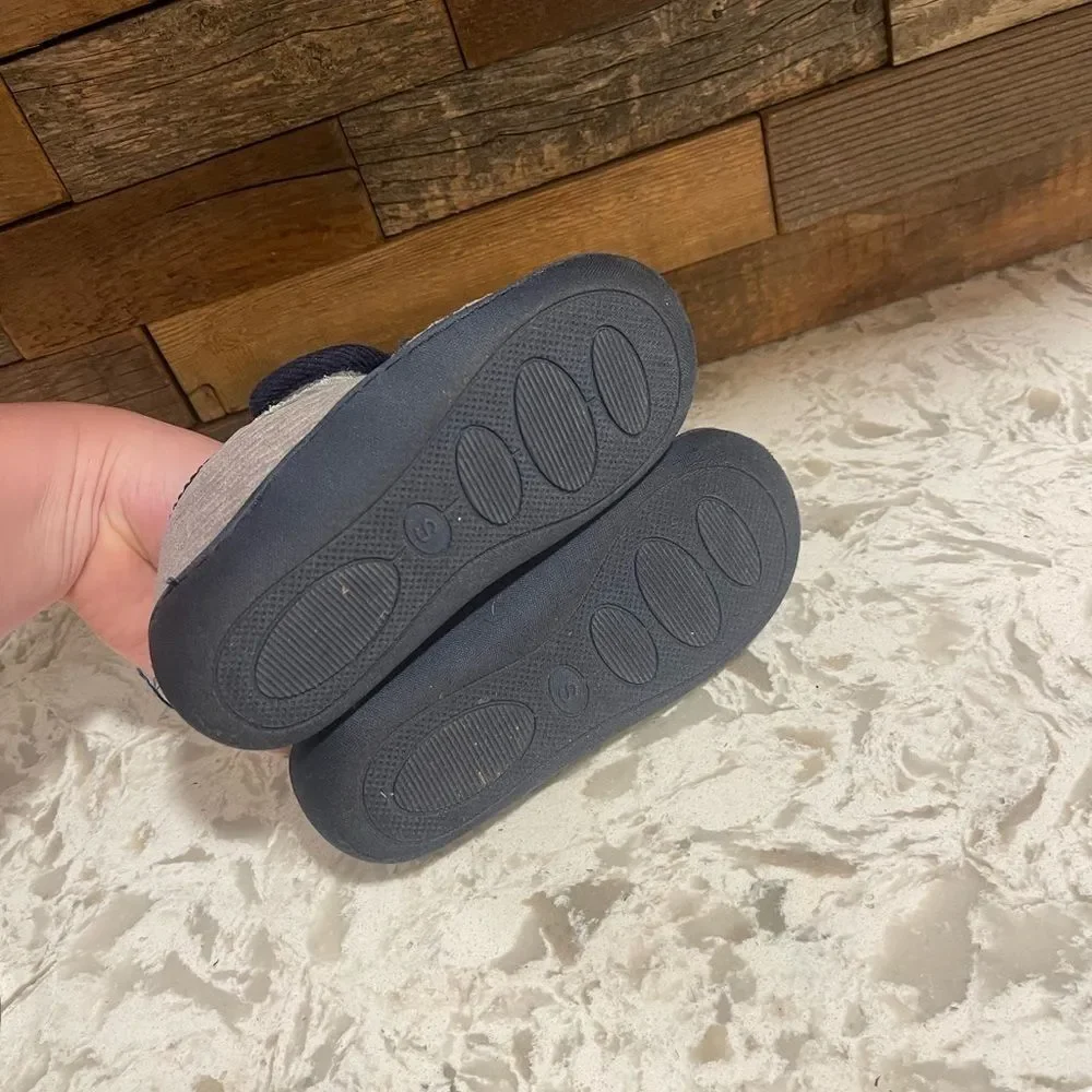Livie and Luca Boys outdoor slippers small